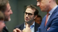 Carlos Cuerpo puntualiza a Díaz tras su anuncio de ampliar el permiso por fallecimiento: "Hay que hacerlo con las empresas"