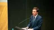 Almeida admite el error de apoyar a Vox con el 'síndrome posaborto' pero mantiene el acuerdo para informar de las "consecuencias" de abortar