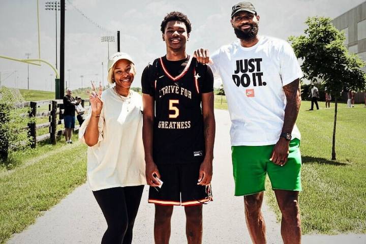 No LeBron or Savannah James in Sight as Girlfriend Sadie Johnson Supports Bryce James on His Special Night Bryce James' special day with girlfriend Sadie Johnson cheering from the stands, while his pa