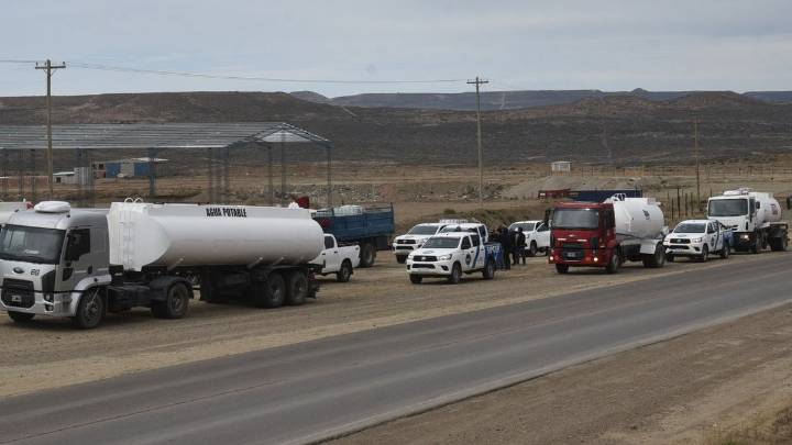 Gremio petrolero se suma a la contingencia hídrica