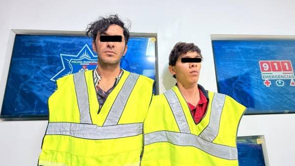 Traían pistola en el portavasos de su auto, son detenidos