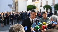 Pedro Sánchez despide a Vara en su funeral: "Un progresista comprometido e íntegro"