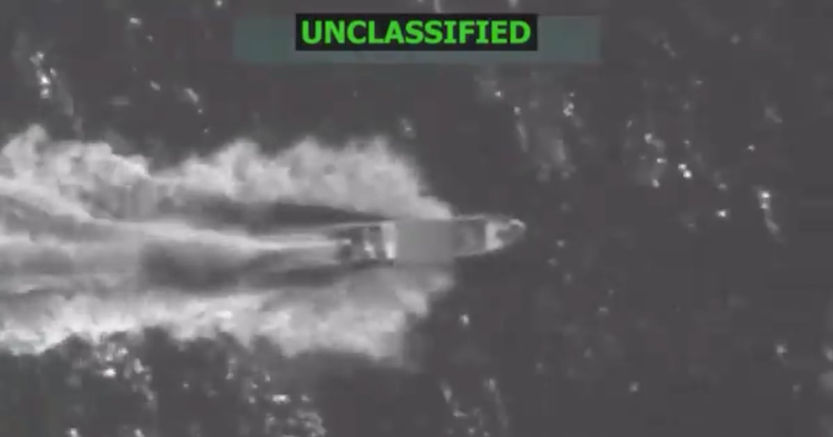 EE.UU. mata a 14 supuestos “narcoterroristas” en ataques contra cuatro lanchas en aguas del Pacífico