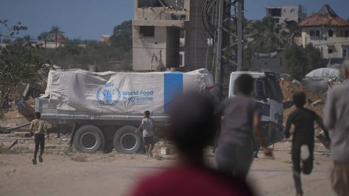 Israel halts Gaza aid ‘until further notice’ after accusing Hamas of ceasefire violations