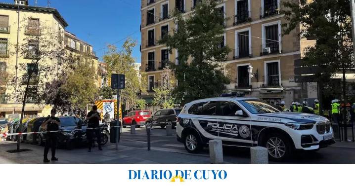 Al menos cuatro desaparecidos tras el derrumbe de un edificio en pleno centro de Madrid