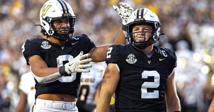 CFP hopes at stake in Vanderbilt-Texas Week 10 matchup