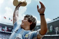 Muere el hombre que levantó a Maradona en emblemático festejo de la Copa del Mundo de México 86?