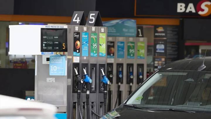 Estos son los días de la semana que no se puede repostar bajo ningún concepto, según la OCU