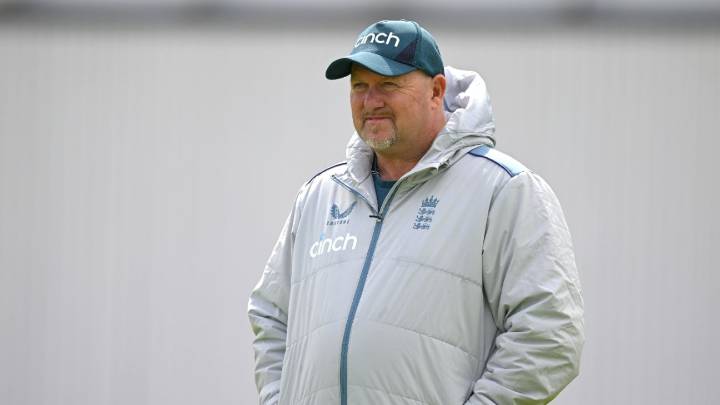 Saker returns to England set-up as Ashes fast