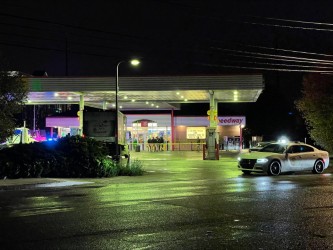 1 dead, 1 critical following stabbing in downtown Indy