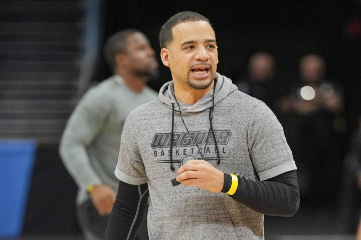 Deadspin | Wagner names interim coach amid Donald Copeland suspension