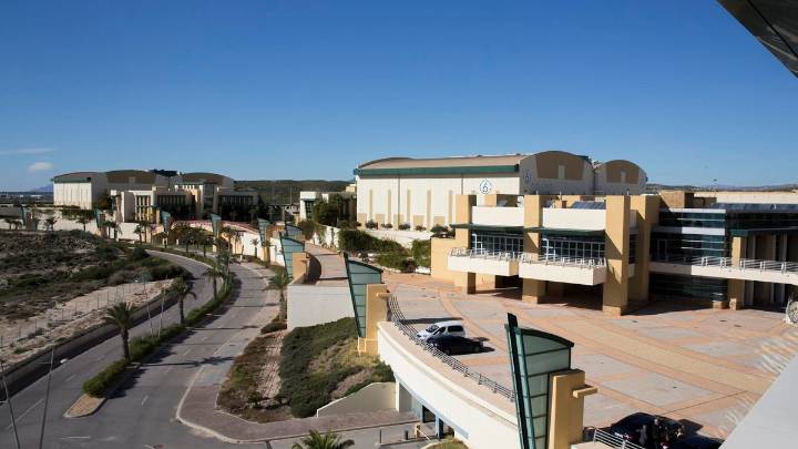 La Generalitat activa 20 millones para hacer frente a expropiaciones “ilegítimas” de la era Zaplana en la Ciudad de la Luz de Alicante