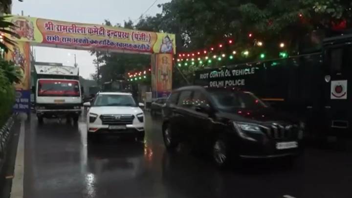 Rain dampens Dussehra celebrations; PM Modi, Sonia Gandhi's events cancelled