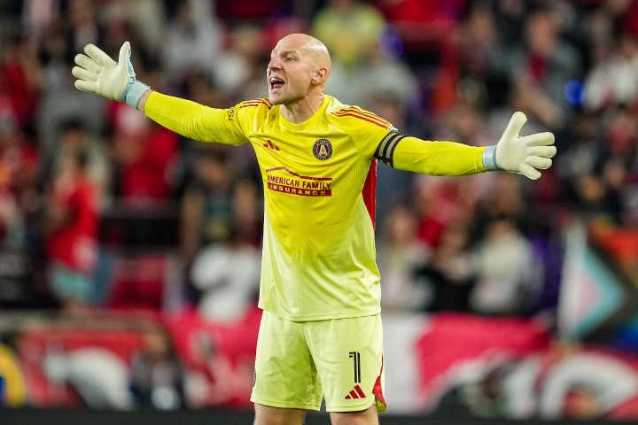 Goalkeeper Brad Guzan will retire at 41