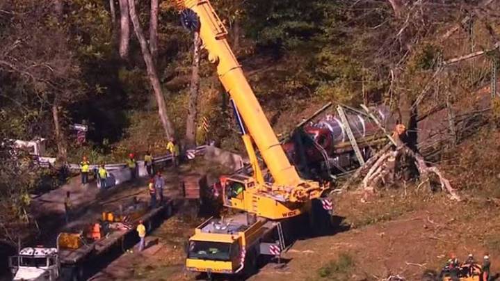 Truck driver calls collapsed bridge’s construction inadequate for its certification