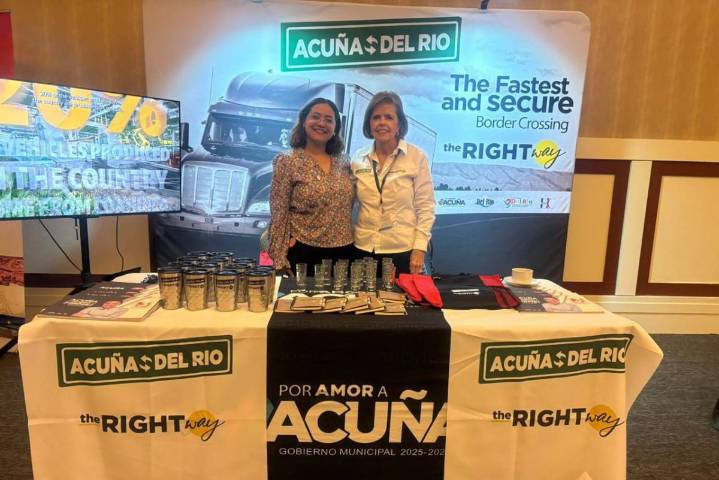 Acuña fortalece vínculos en la pasada conferencia del Ports to Plains, y gana la sede para el 2026