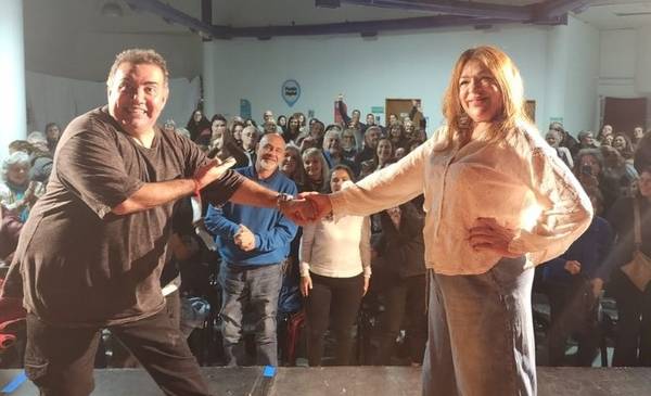 Claribel Medina y Diego Pérez se presentaron en Lago Puelo