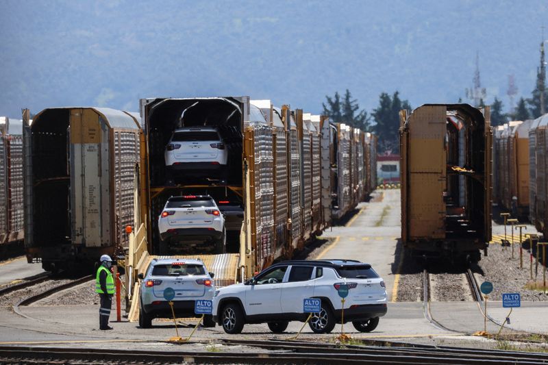 Mexico auto industry warns of complex outlook ahead of USMCA review