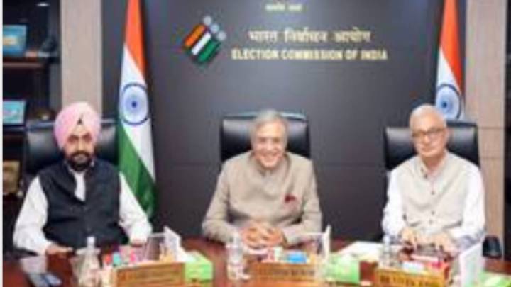ECI Issues Directions for Strict Implementation of MCC For Bihar Polls India News
