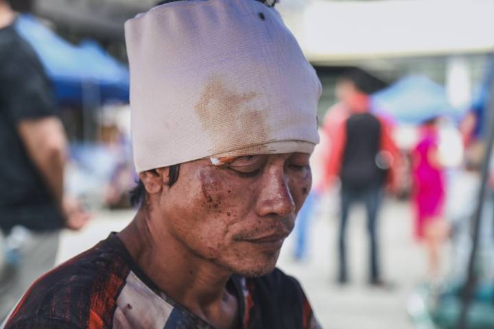 Rescuers in desperate search after a powerful earthquake hit the Philippines, killing at least 69