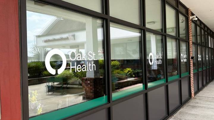 16 Oak Street Health clinics to be shut down, CVS Health says