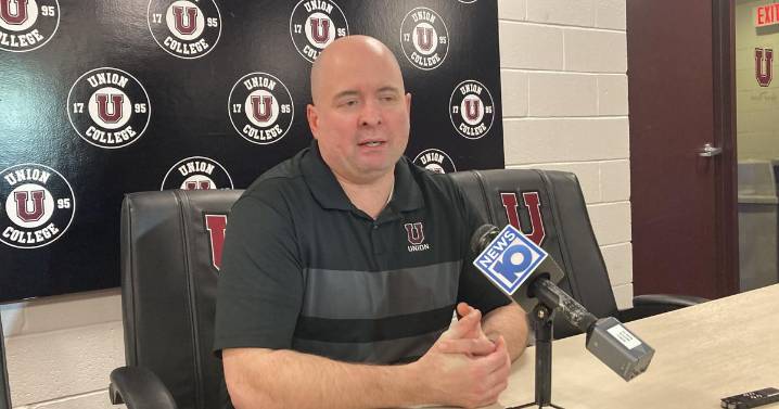 Union men's hockey beats Mercyhurst for Hauge's 50th career victory