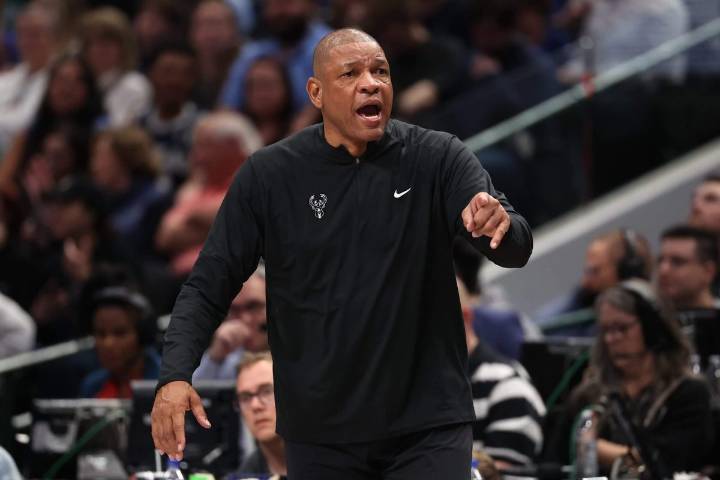 Milwaukee Bucks coach Doc Rivers denounces ICE activity in his hometown of Chicago