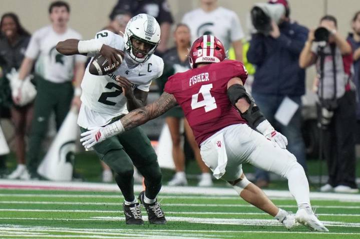 Mendoza throws four TD passes and No. 3 Indiana overwhelms Michigan State 38