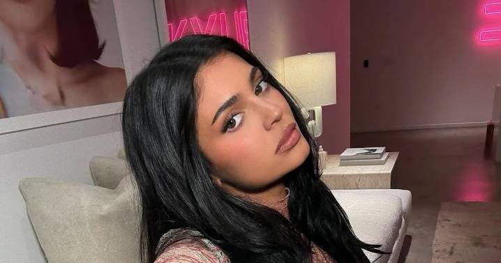 Kylie Jenner Wore A Matching Bra & Panty Set During Paris Fashion Week