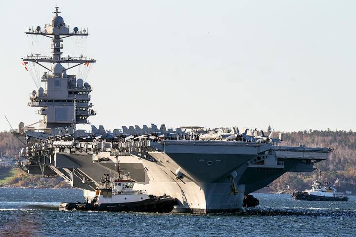 Estados Unidos sube la apuesta y envía un portaaviones cerca de Venezuela