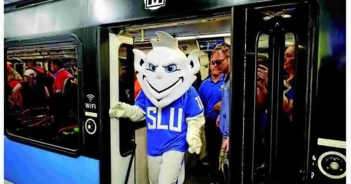 COLLEGE TRANSIT CHALLENGE