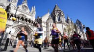 Muere un corredor tras desplomarse en la meta de una media maratón en Londres