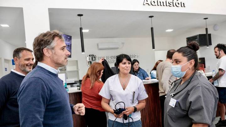 Federico Achával visitó los nuevos Policonsultorios de la Tribarrial