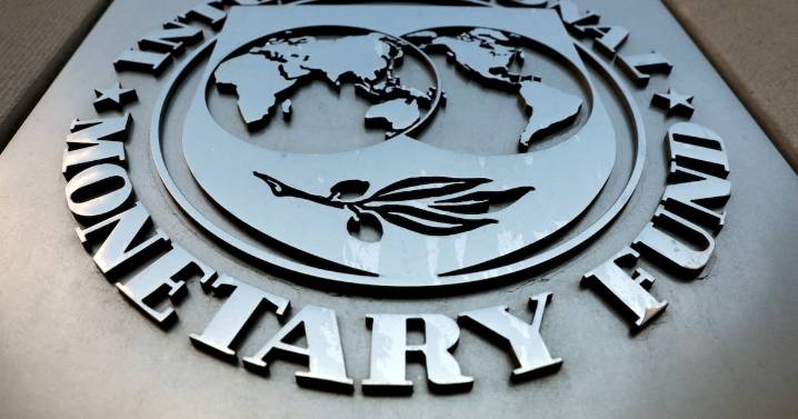 FMI alerta sobre la elevada deuda pública mundial e insta a los países a crear reservas