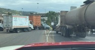 Productores de maíz bloquean carreteras; exigen mejores precios por tonelada