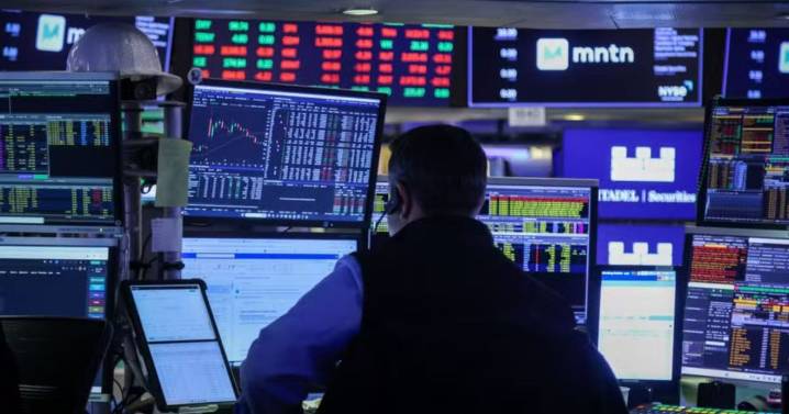 Mercados: tras la euforia post electoral, los bonos y las acciones cortaron con la tendencia alcista