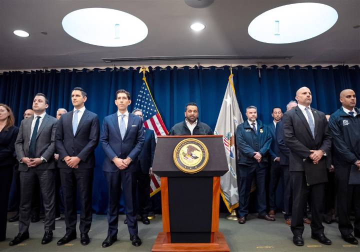 LZ Granderson: Given the NBA's woes, the NCAA should go back to banning bets