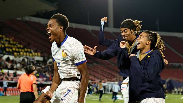 Francia elimina a Japón en los últimos minutos y avanza a cuartos de final