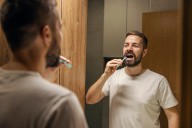 Cáncer de páncreas: una mala higiene bucal triplica los riesgos, especialmente en quienes fuman y beben