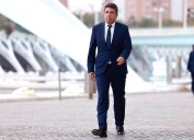 Familiares de víctimas increpan a Mazón antes del inicio del funeral de Estado