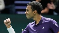 Canada’s Auger-Aliassime rallies past Altmaier to reach Paris Masters quarterfinals