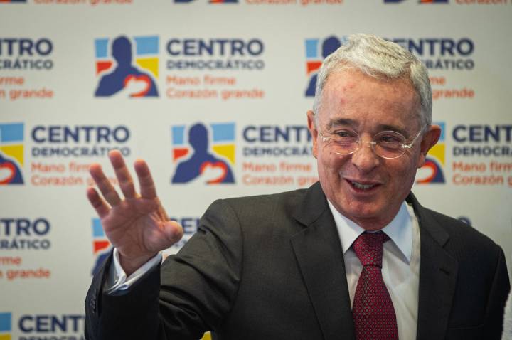 La derecha colombiana celebra la absolución del expresidente Álvaro Uribe Vélez: “Se ha hecho justicia”