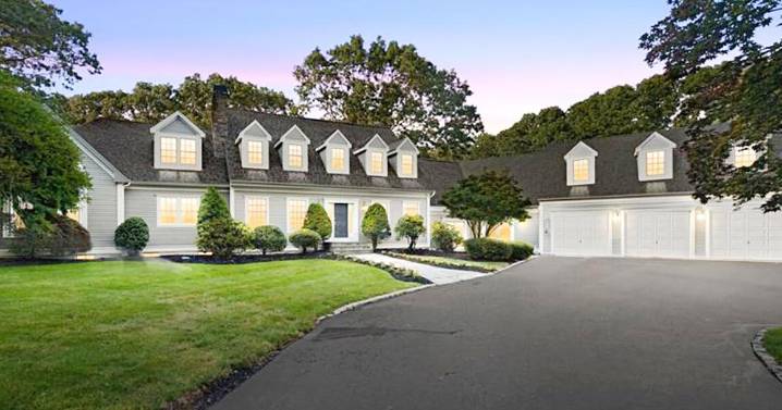 Custom craftsmanship fills luxury home in Cumberland