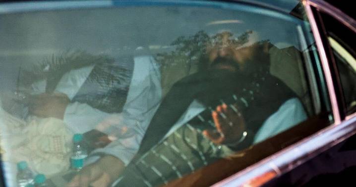 Afghan minister in UP: Women journalists denied entry