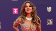Thalía celebra el lanzamiento de su canción “Ojitos mexicanos” en una taquería de Miami