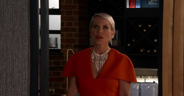 Coronation Street fans say 'it's not too late' after same Debbie Webster distraction