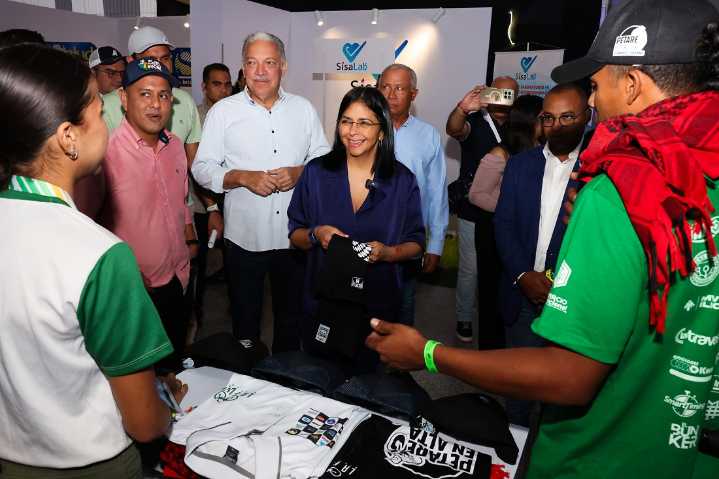 Vicepresidenta Delcy Rodríguez: El emprendimiento y economía comunal potencia a Venezuela en el sector productivo (+Video) 25 de octubre de 2025 | País Aseveró que "es la economía que rompe el bloqueo