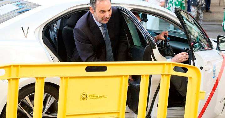 El Supremo rechaza la renuncia de Ábalos a su abogado por fraude de ley y mantiene la cita con una revisión de las cautelares