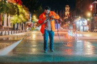 Realizan operativo de limpieza nocturna en el Centro Histórico previo a la Romería