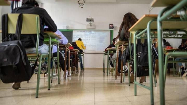 Vaquera garantiza la subida salarial de 80 euros a partir de enero: "Los presupuestos no van a ser impedimento"